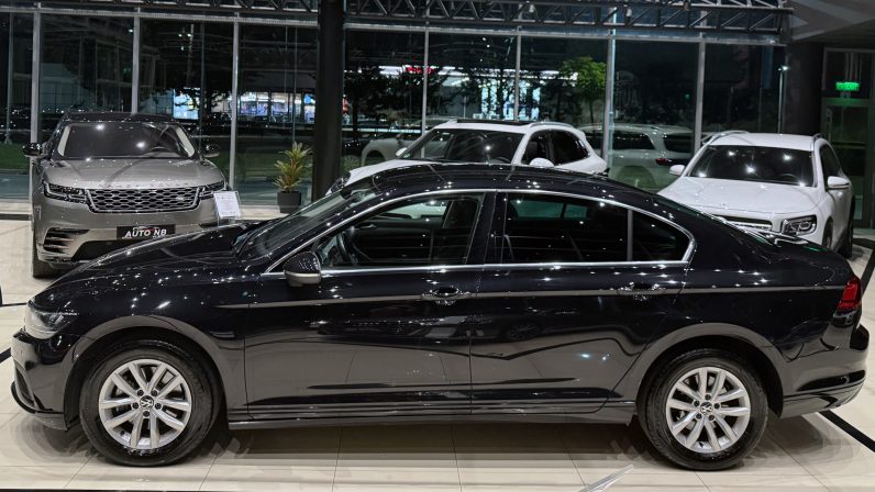 VW PASSAT 2.0 TDI HIGHLINE