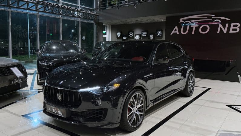 MASERATI LEVANTE S 3.0 BENZIN 434HP