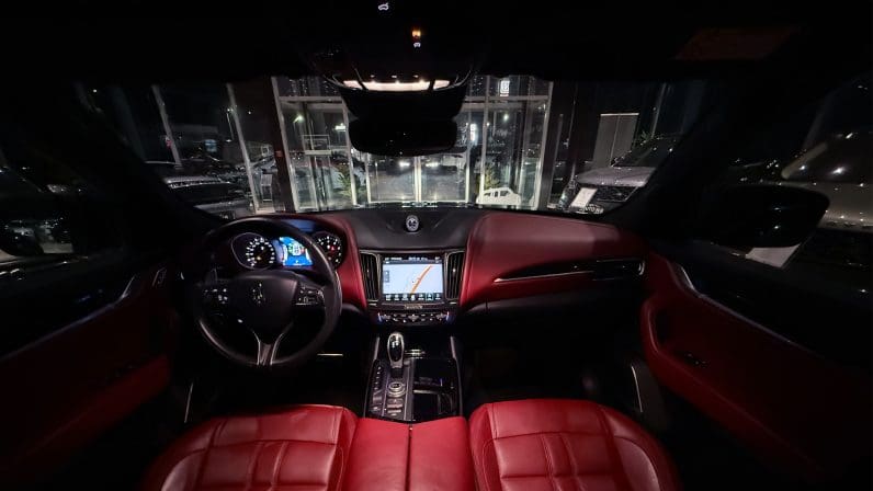 MASERATI LEVANTE S 3.0 BENZIN 434HP