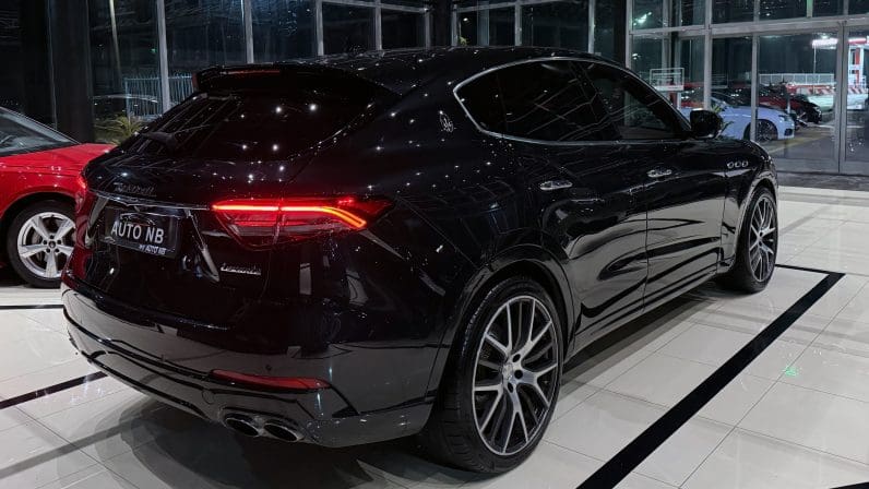 MASERATI LEVANTE S 3.0 BENZIN 434HP
