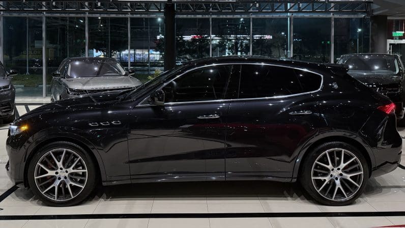 MASERATI LEVANTE S 3.0 BENZIN 434HP