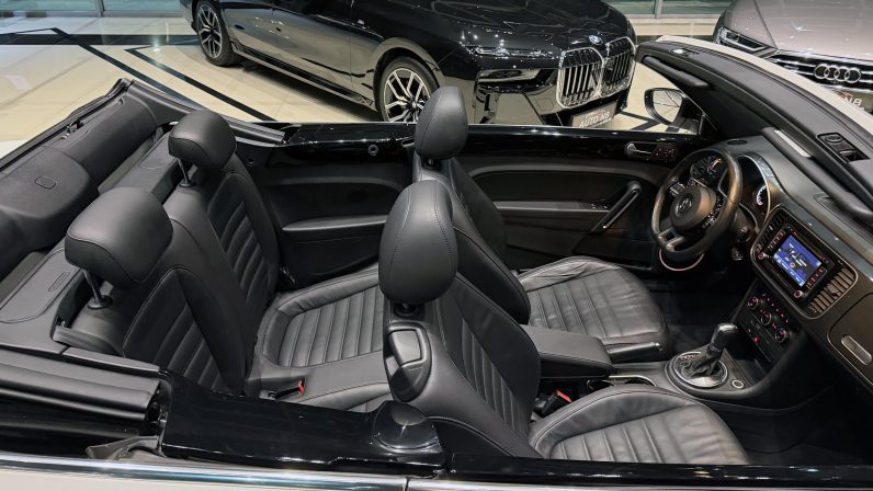 VOLKSWAGEN BEETLE 2.0 200PS