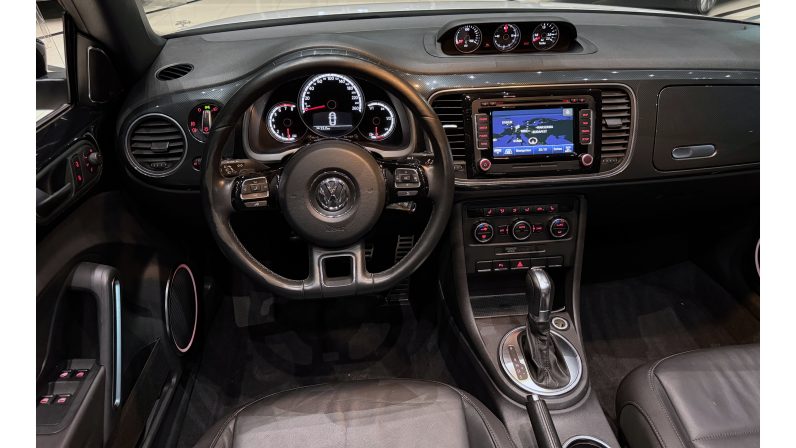 VOLKSWAGEN BEETLE 2.0 200PS