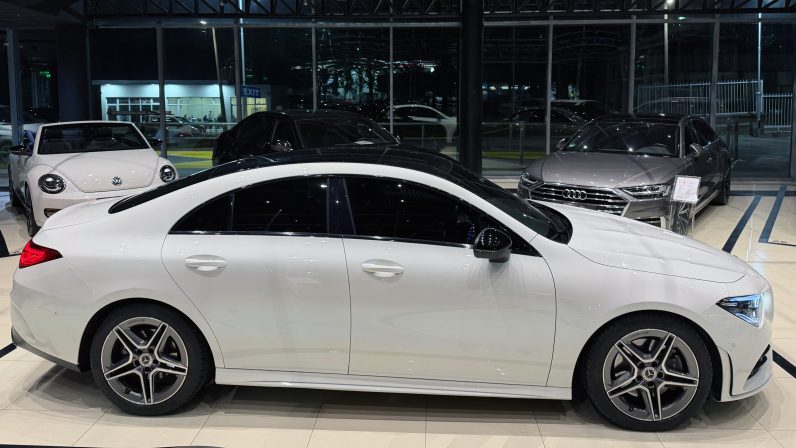 MERCEDES BENZ CLA 200D AMG