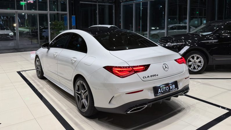 MERCEDES BENZ CLA 200D AMG