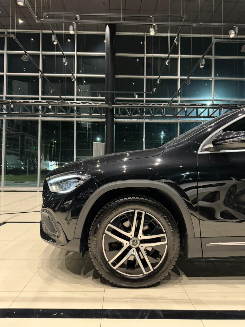 MERCEDES GLA 200d